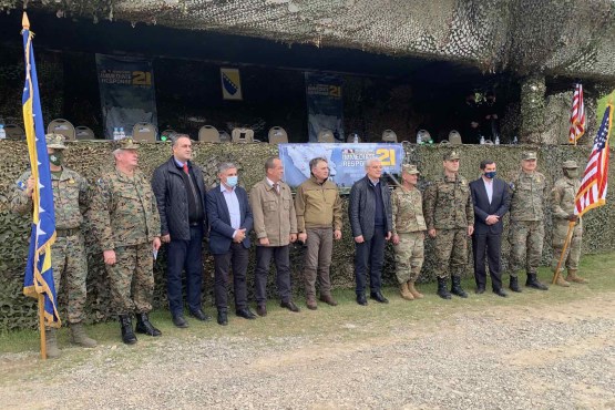 Predsjedavajući Zajedničke komisije za odbranu i sigurnost BiH i predsjedavajući Delegacije PSBiH u PSNATO-a Asim Sarajlić prisustvovao vojnoj vježbi na Manjači